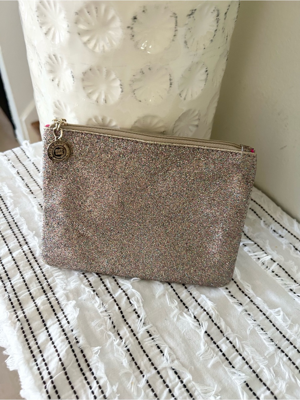 Bath & Body Works Glitter Clutch Cosmetic Bag Zippered Beauty Organizer